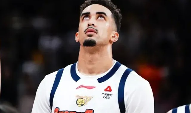 世界杯数据统计-奎因全场出战19分钟，投篮13中4得到12分5篮板2助攻2抢断