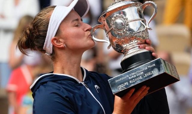 世界杯实时比分-从双打冠军到单打冠军 克雷吉茨科娃再写黑马神话